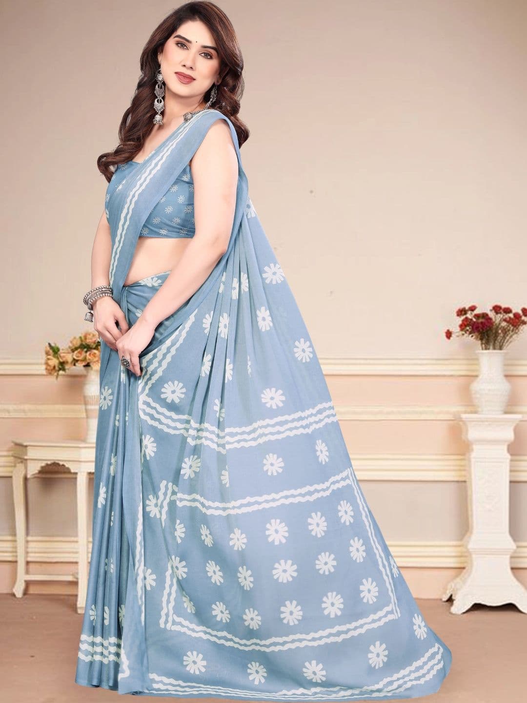 Owee Floral Pure Chiffon Designer Saree thumbnail 4