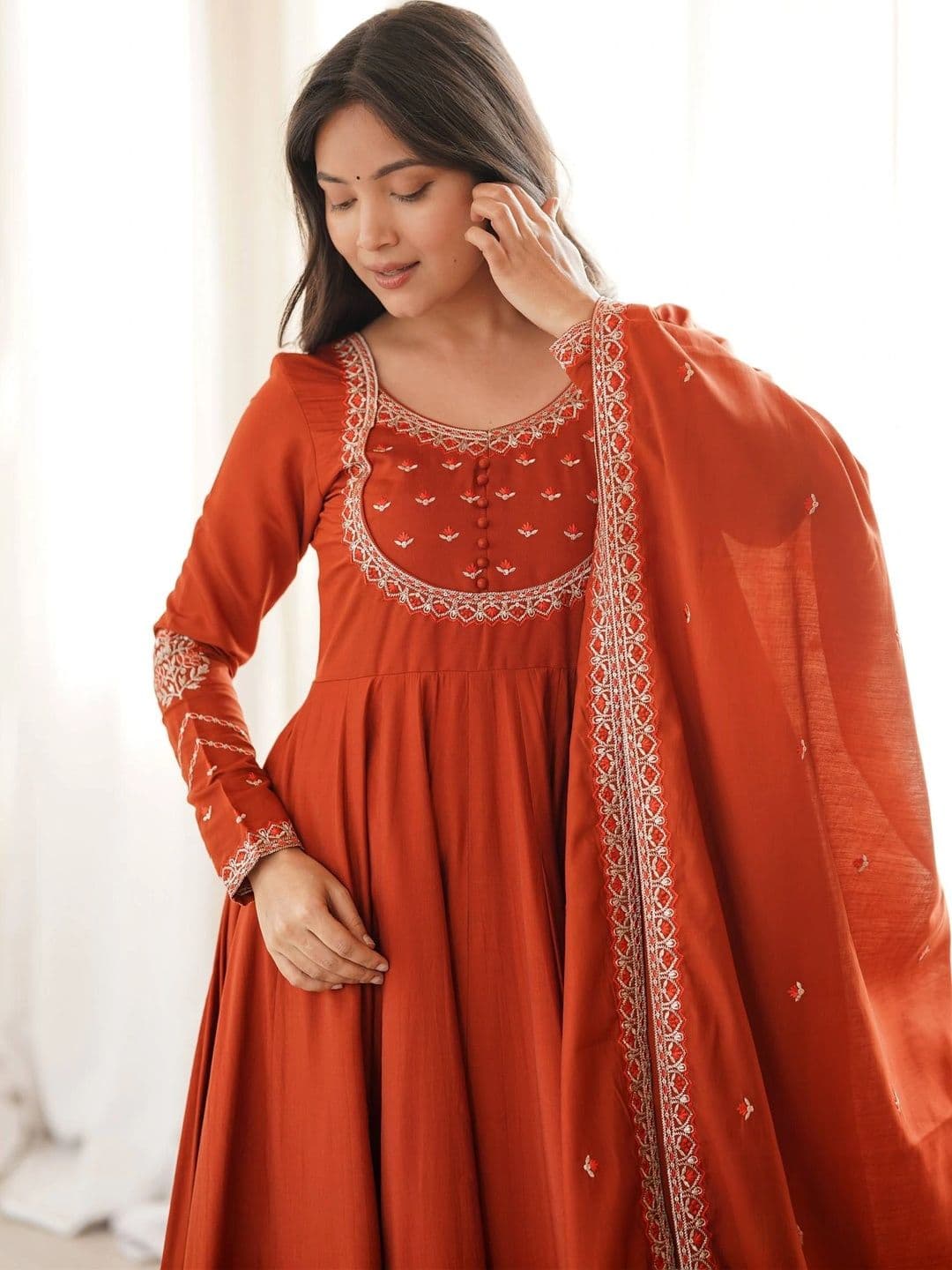 VASTRABELLA Women Ethnic Motifs Embroidered Empire Thread Work Kurta with Trousers & With Dupatta thumbnail 2
