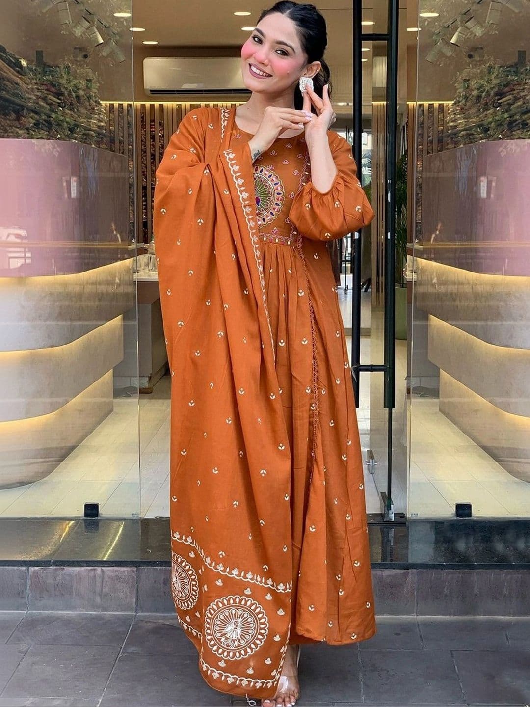 FIC FUSION CULTURE Women Ethnic Motifs Embroidered Empire Thread Work Kurta with Palazzos & With Dupatta thumbnail 3