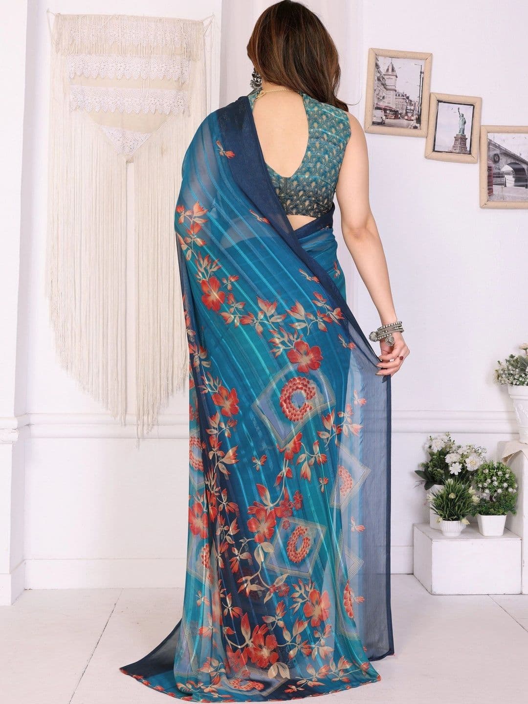 Owee Floral Pure Chiffon Designer Saree thumbnail 2