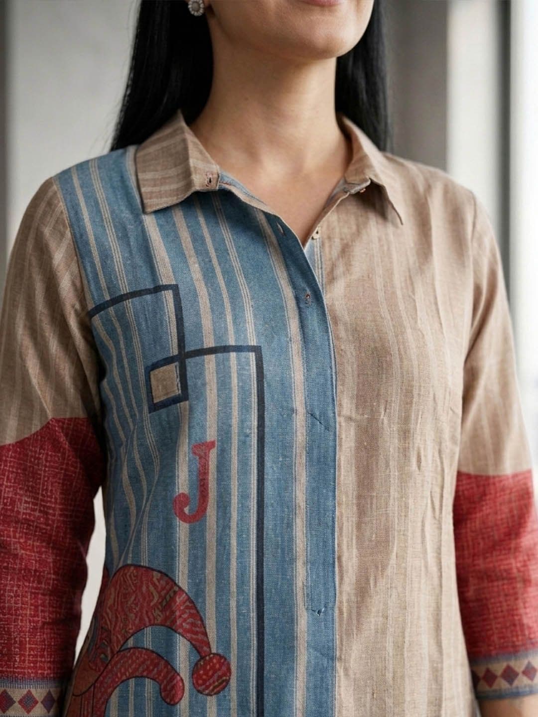 Varanga Women Quirky Printed Chanderi Silk Kurta thumbnail 2