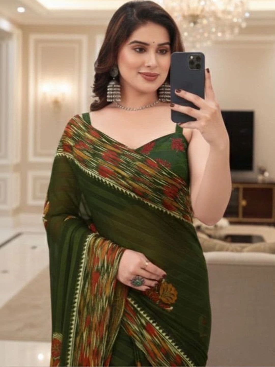 Owee Women Floral Printed Zari Pure Chiffon Designer Saree thumbnail 5