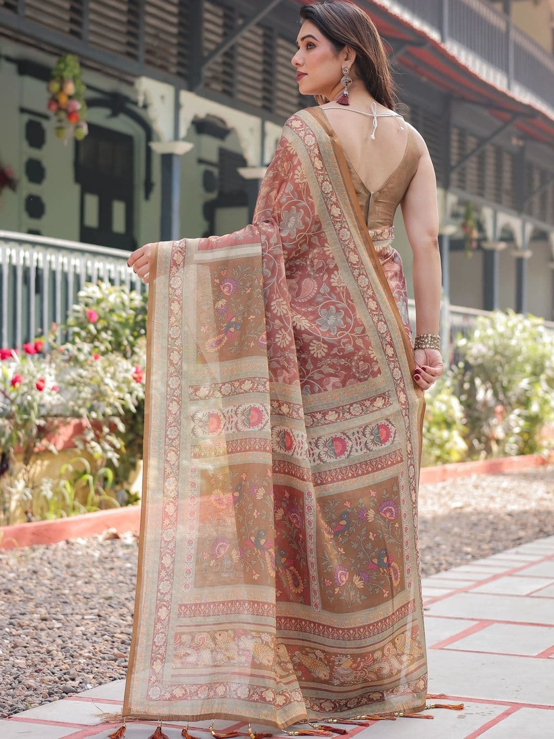 Suha Floral Art Silk Saree thumbnail 3