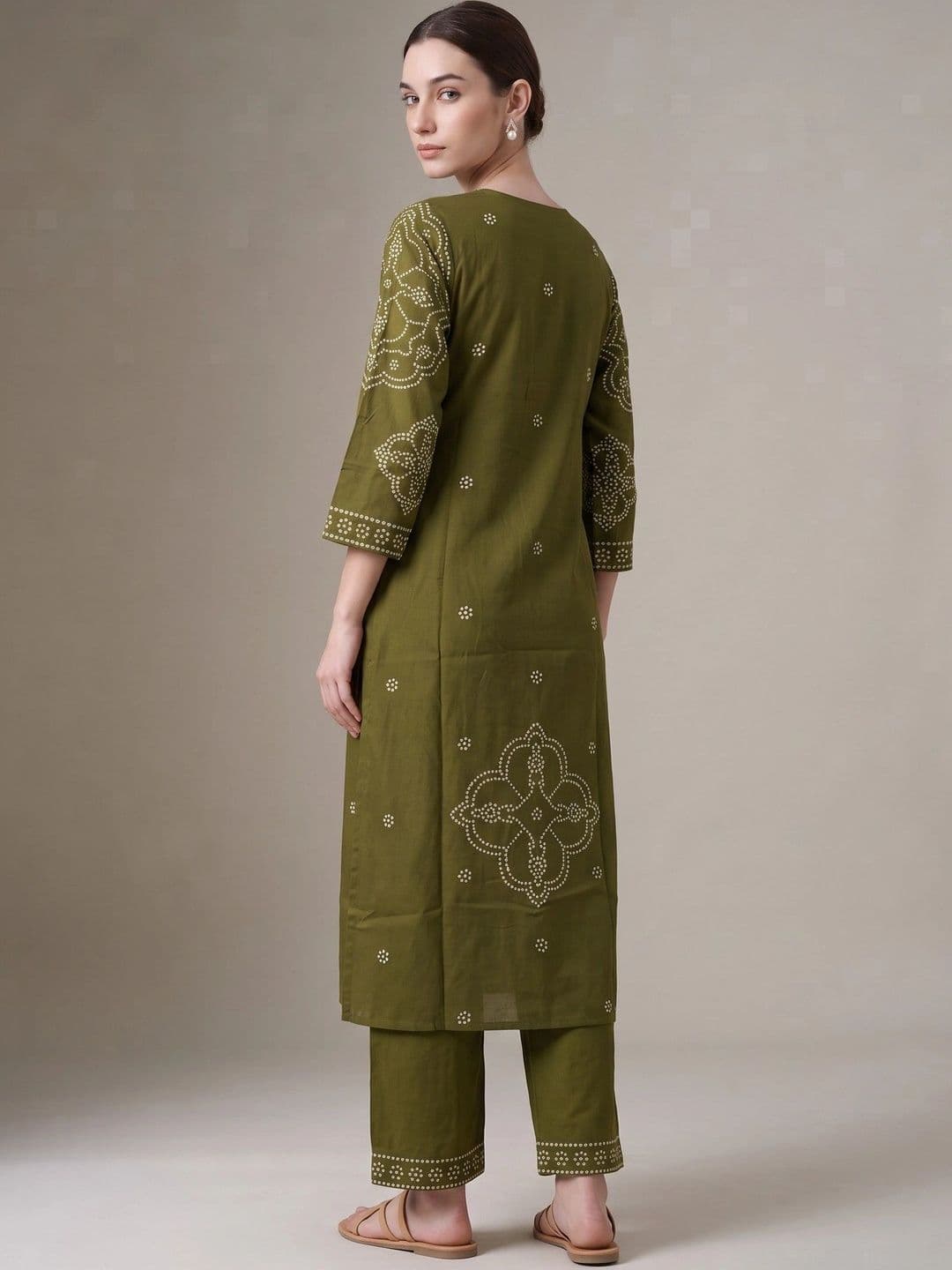 COTTON CULTURE Women Ethnic Motifs Printed Regular Kurta with Trousers thumbnail 2