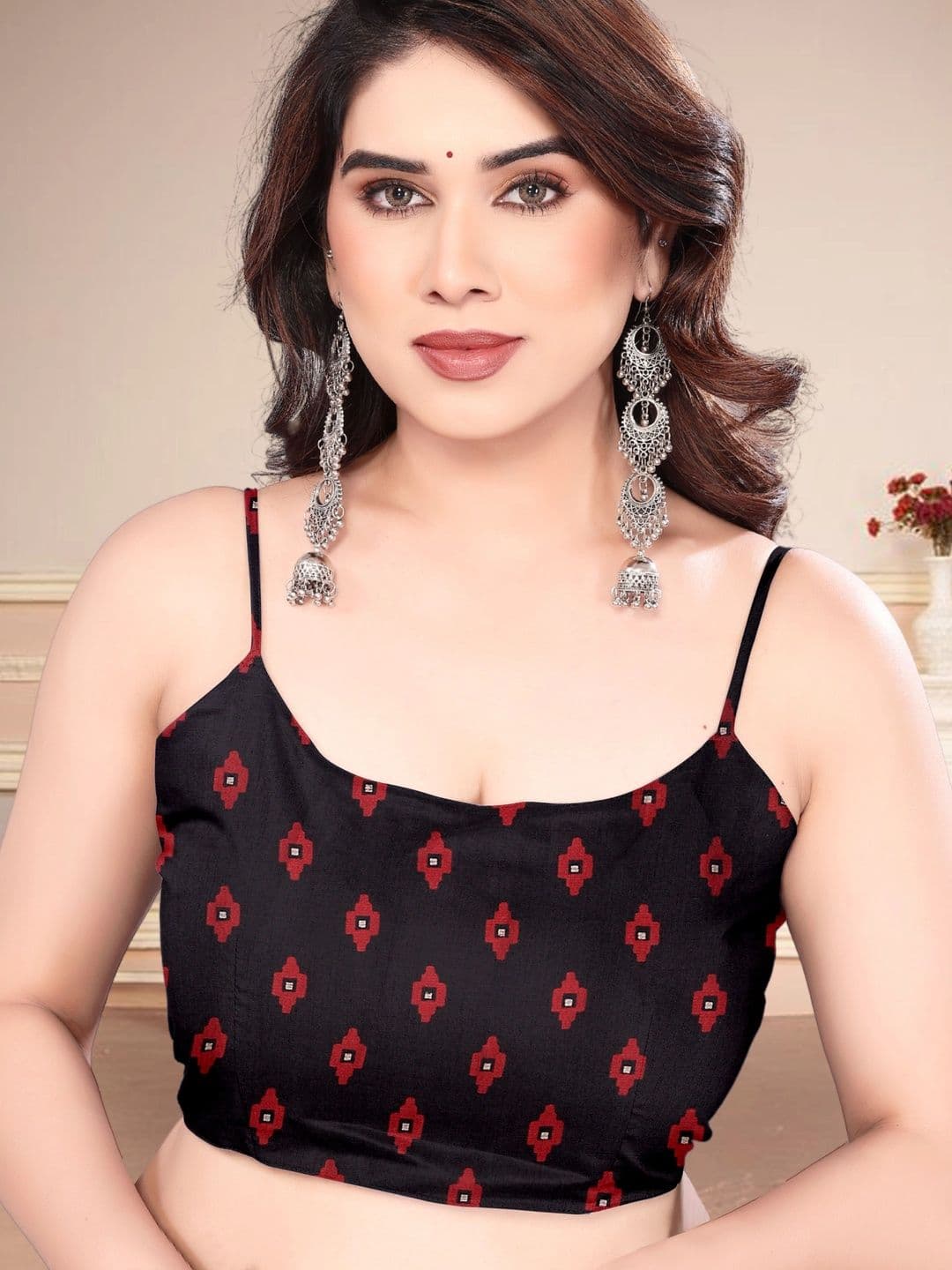 Owee Floral Pure Chiffon Designer Saree thumbnail 4