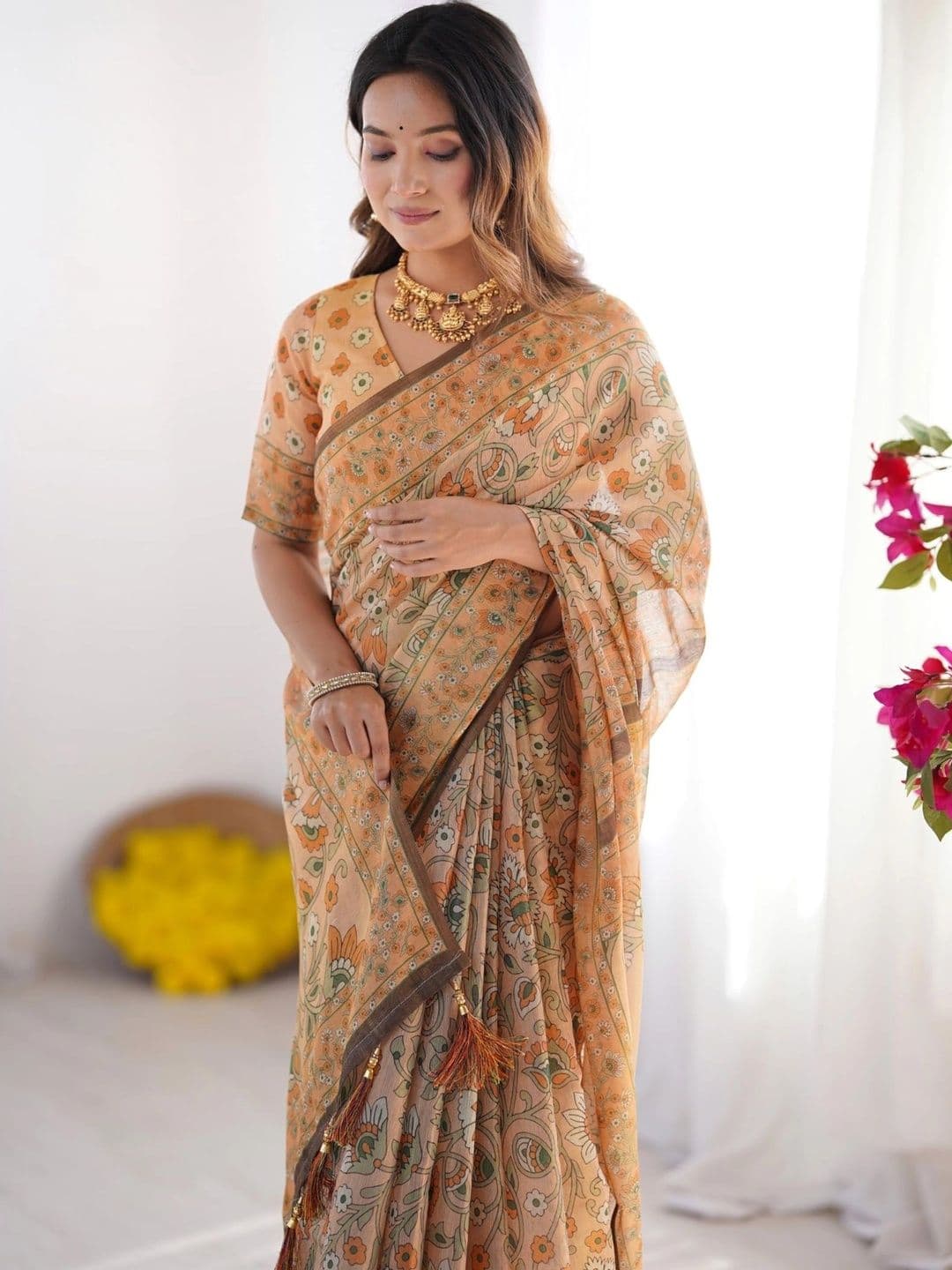 HOUSE OF PRANSHI Paisley Linen Blend Jamdani Saree thumbnail 5