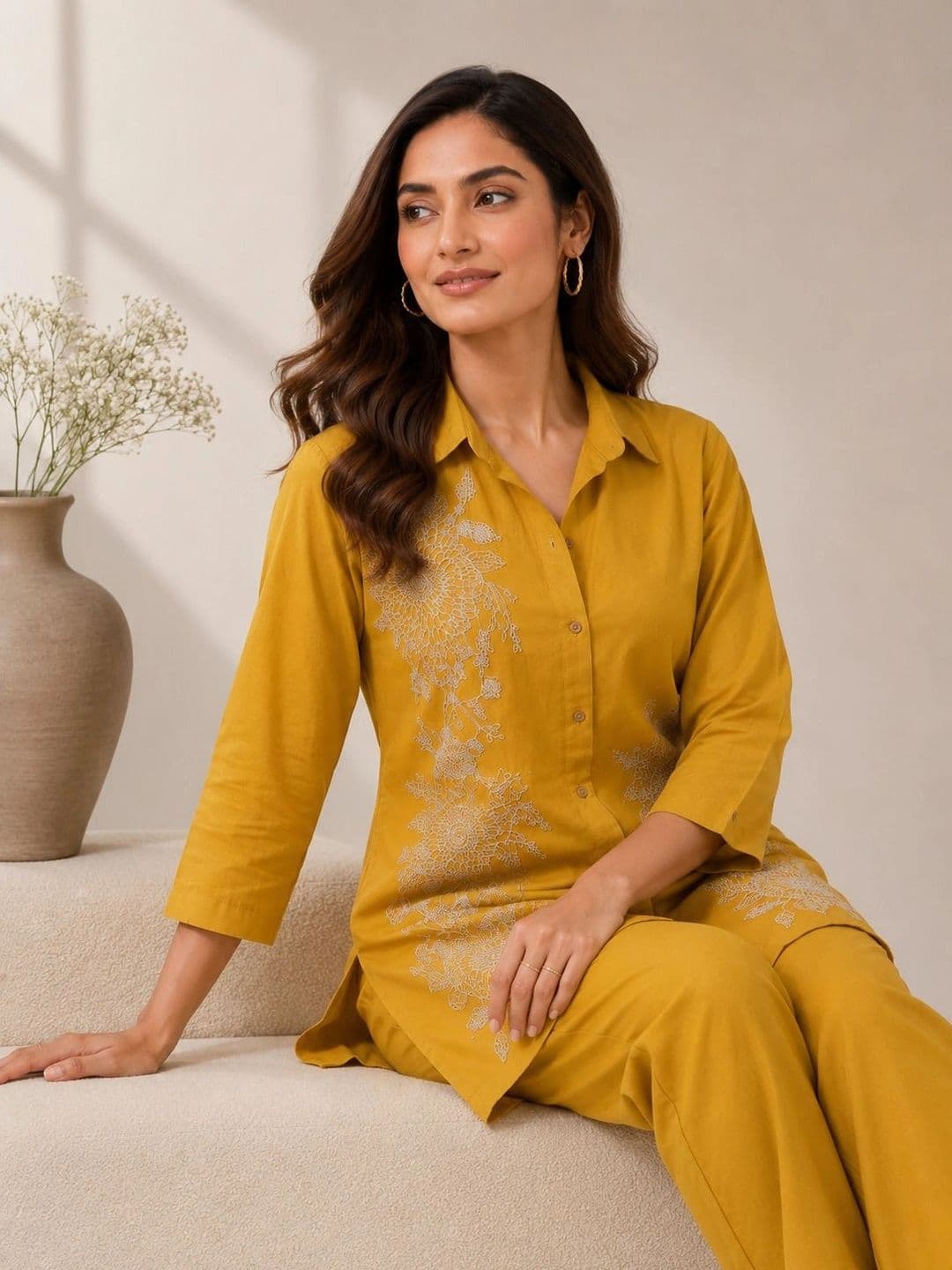 Mitera Women Ethnic Motifs Embroidered Regular Thread Work Linen Kurta with Trousers thumbnail 5