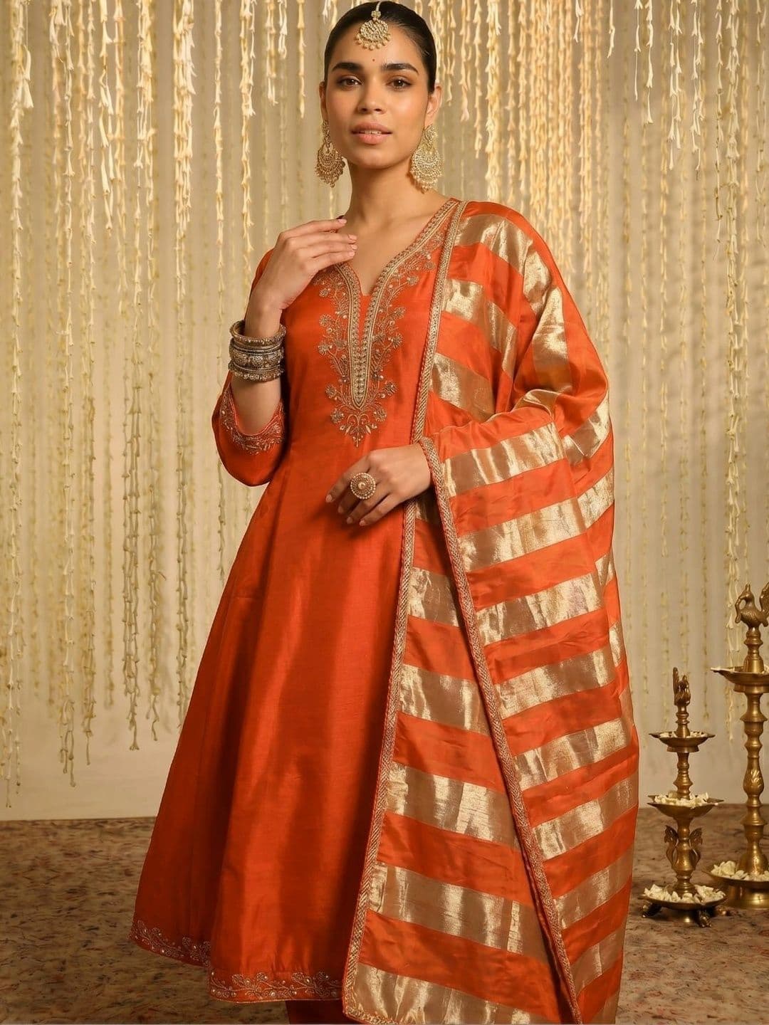 SMITSAREE Women Ethnic Motifs Embroidered Regular Thread Work Kurta with Pyjamas & With Dupatta thumbnail 7