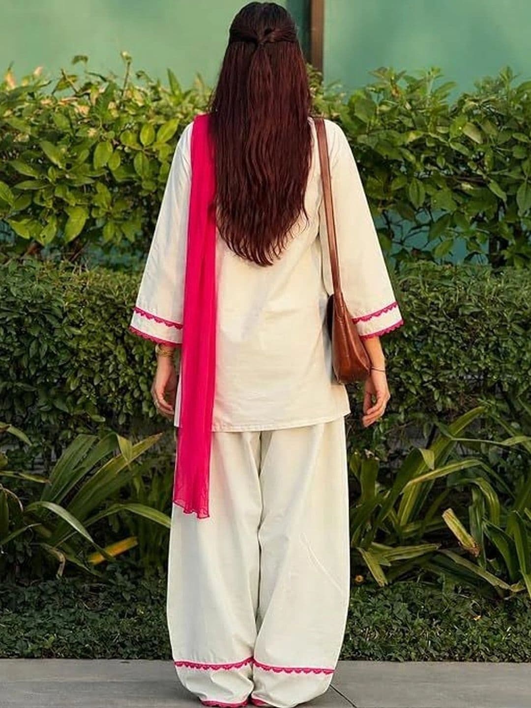 HERE&NOW Women Regular Kurta Sets thumbnail 6