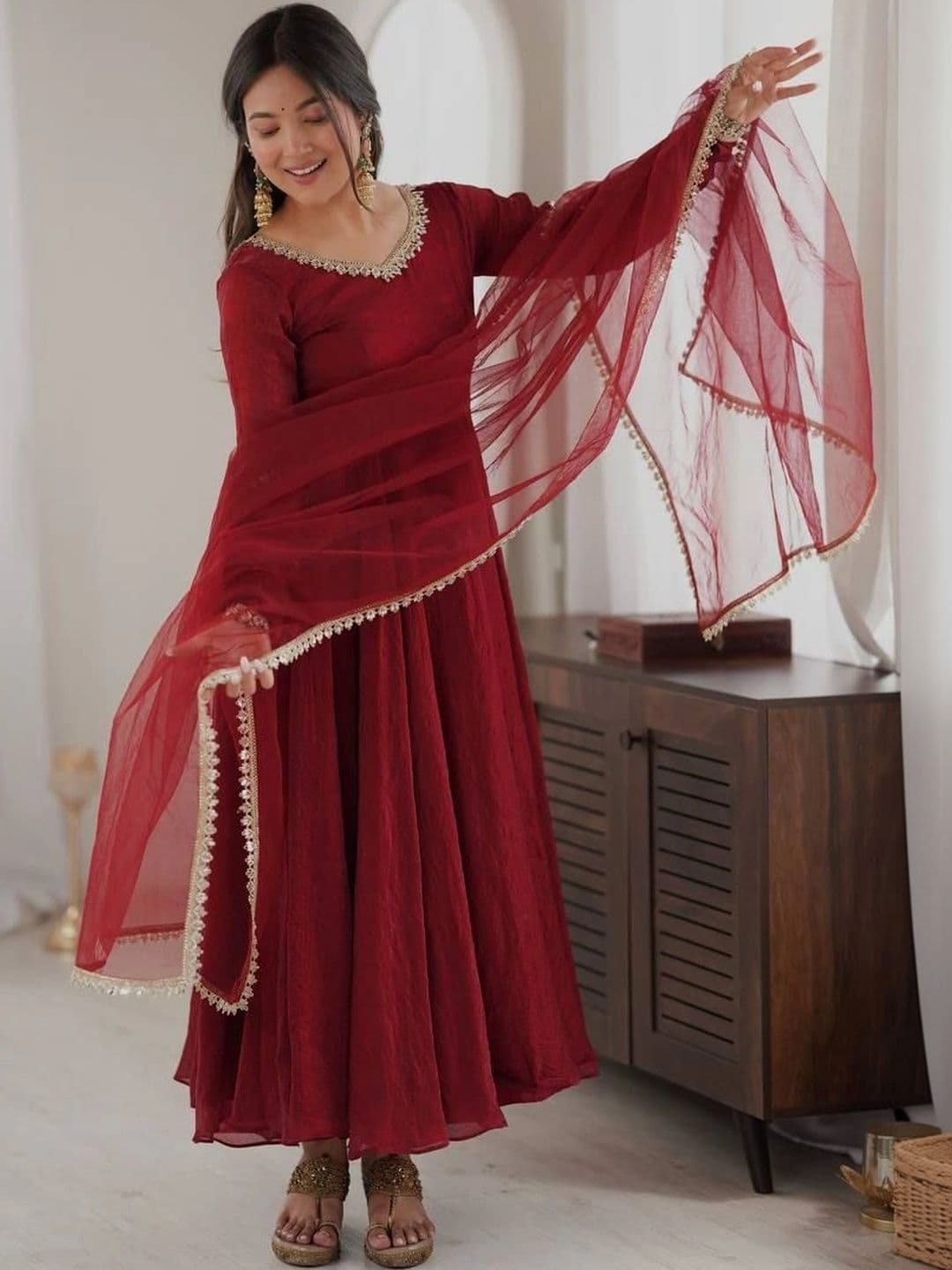 VASTRABELLA Women Empire Gotta Patti Pure Silk Kurta with Trousers & With Dupatta thumbnail 7