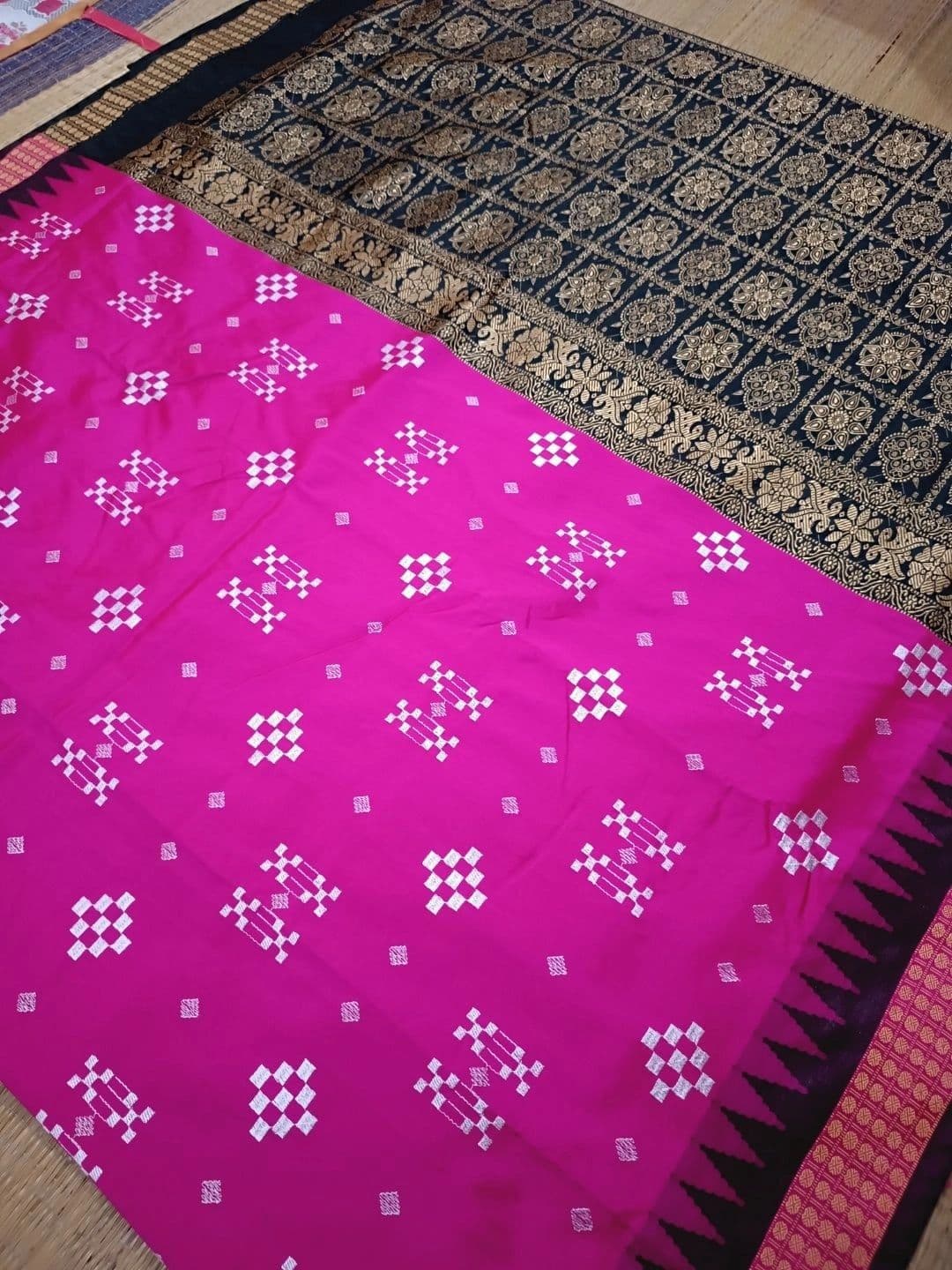 SHOPSILK Woven Design Zari Art Silk Sambalpuri Saree thumbnail 6
