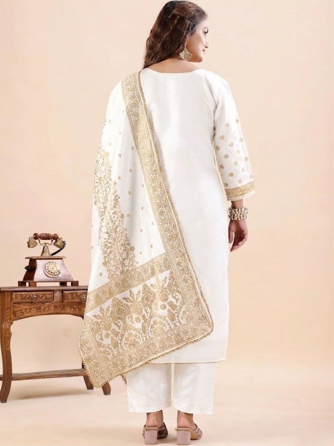kantuba Art Silk Unstitched Dress Material thumbnail 3