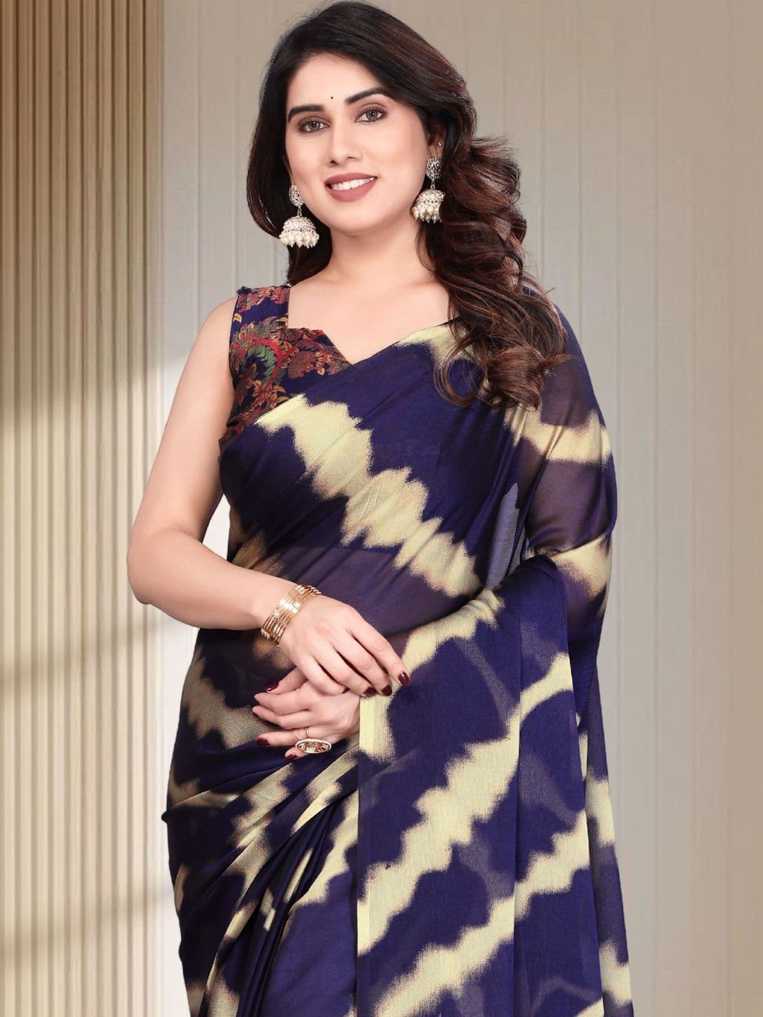 Owee Tie and Dye Pure Chiffon Designer Saree thumbnail 4