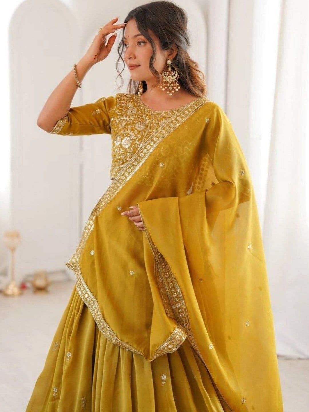 BLUSH STREET Embellished Semi-Stitched Lehenga & Blouse With Dupatta thumbnail 3