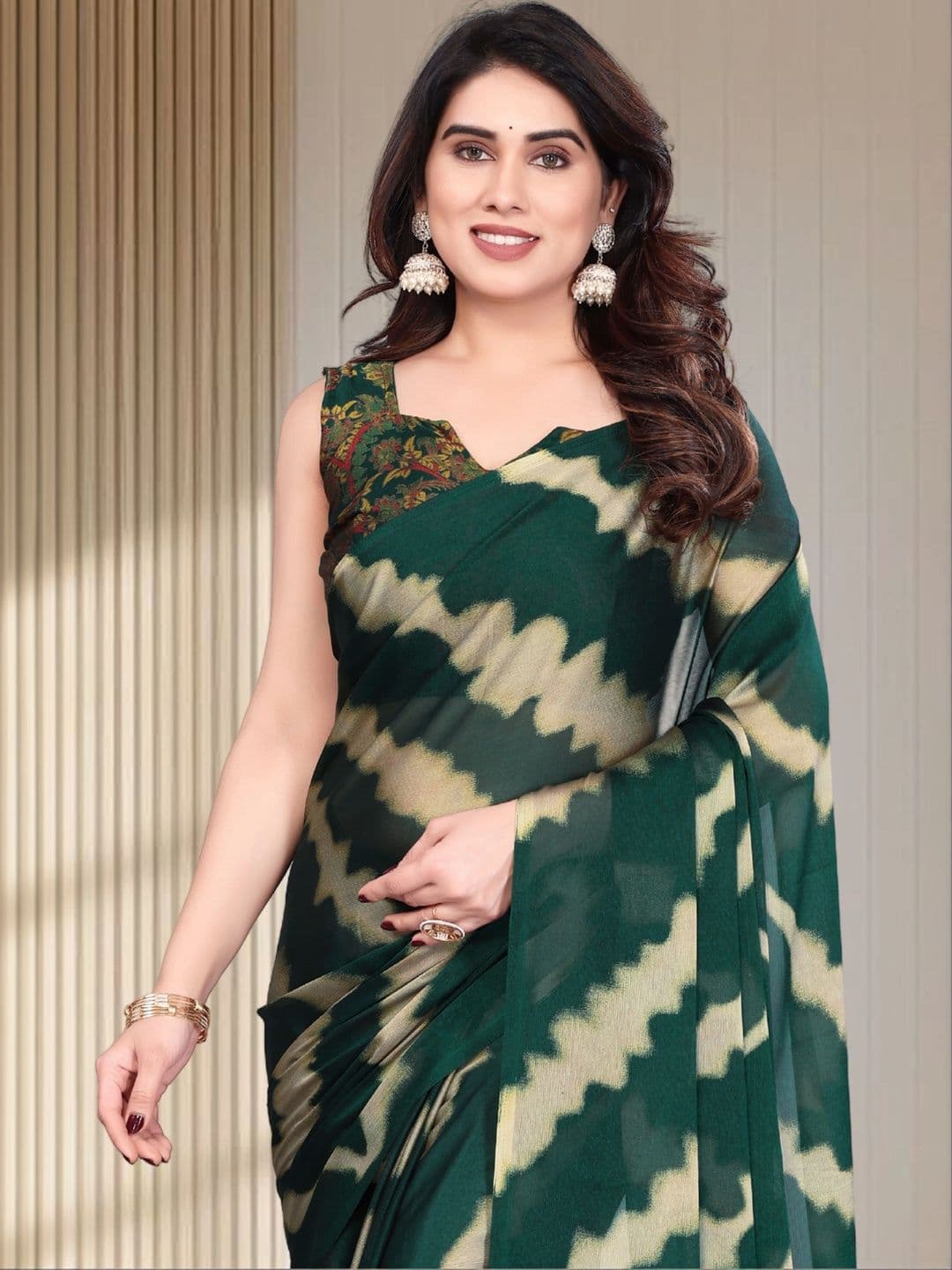 Owee Tie and Dye Pure Chiffon Designer Saree thumbnail 4