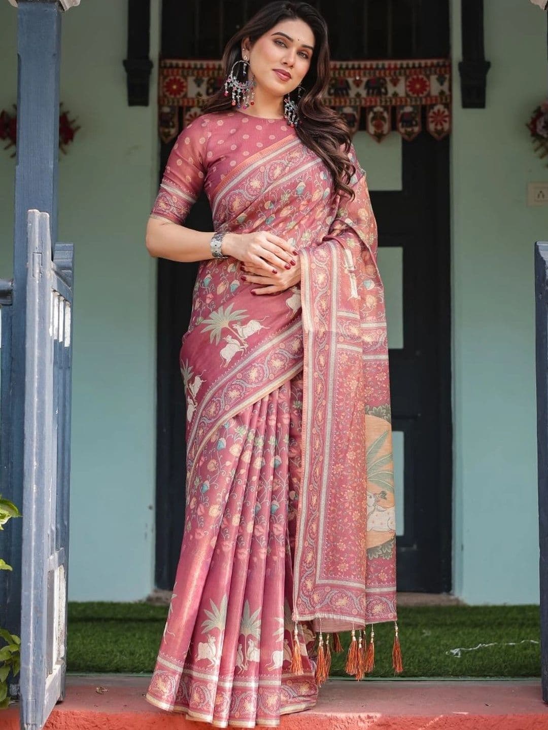 Suha Paisley Art Silk Saree thumbnail 2