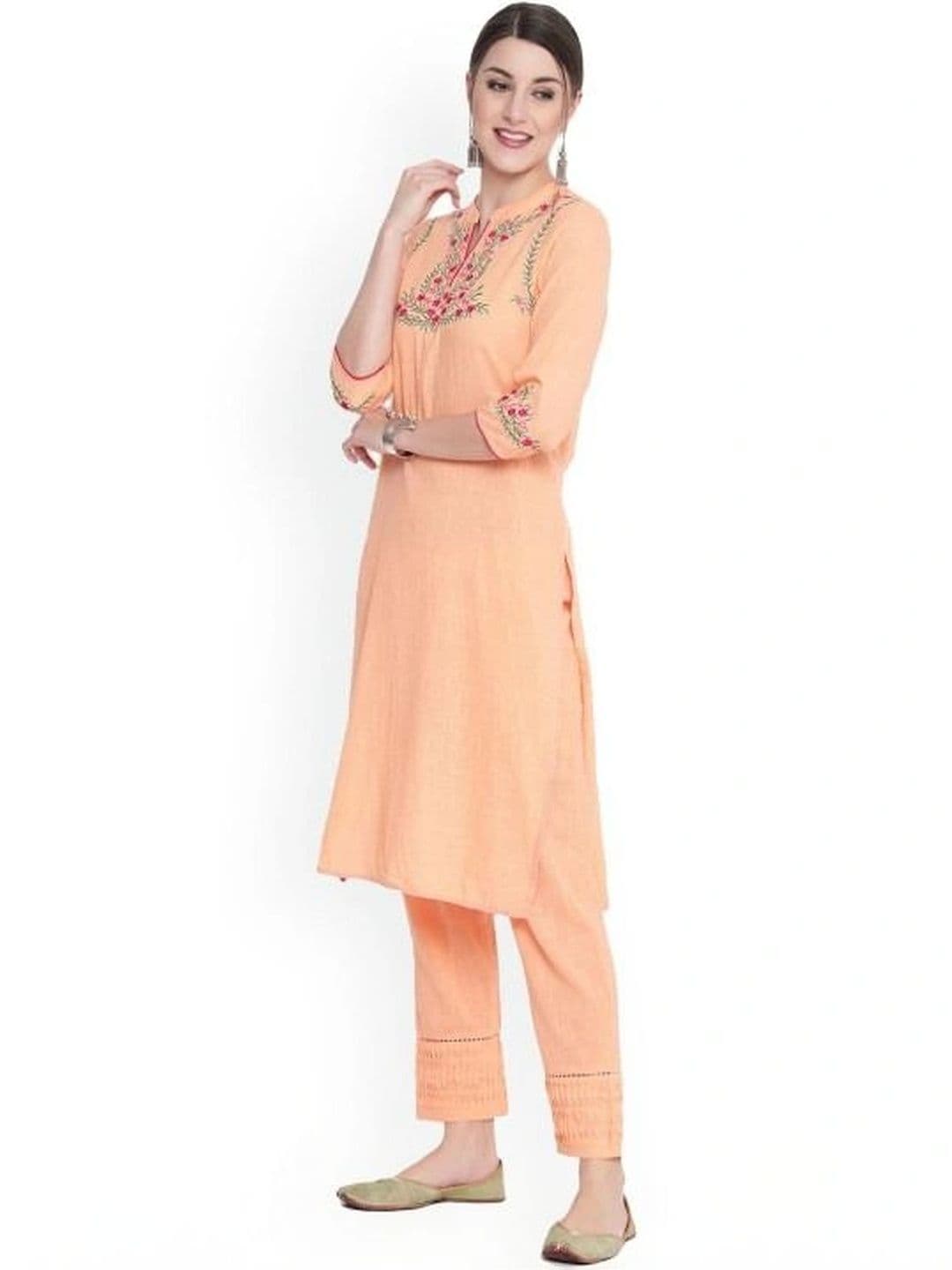 SAVI Women Ethnic Motifs Embroidered Regular Thread Work Pure Cotton Kurta with Trousers thumbnail 5