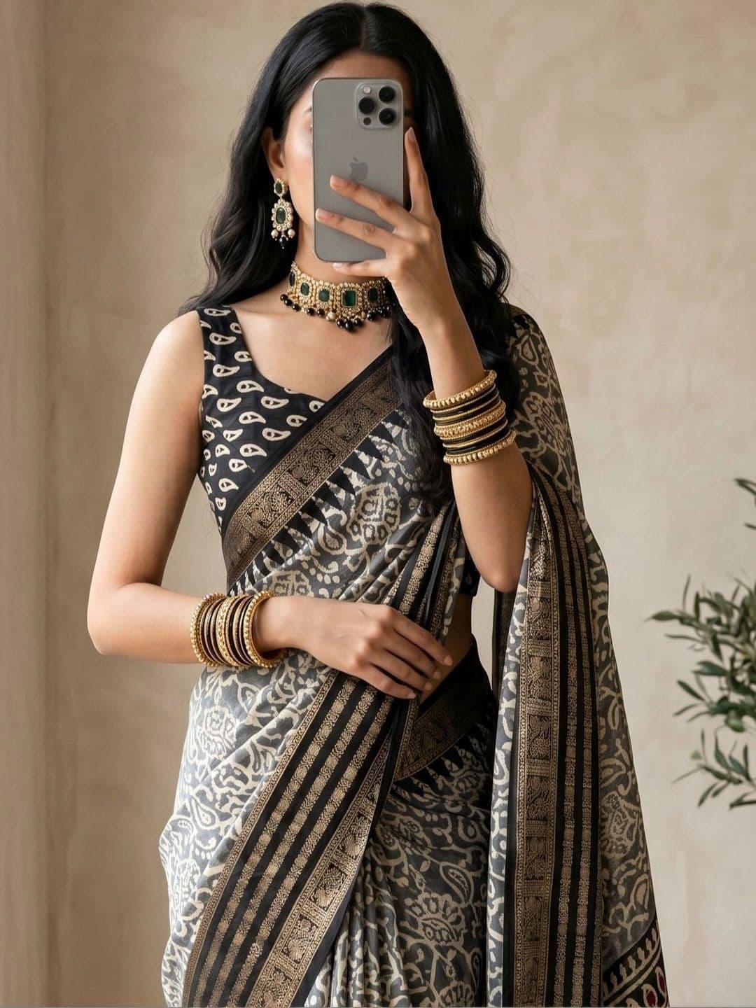 Owee Zari Silk Blend Designer Saree - view 1