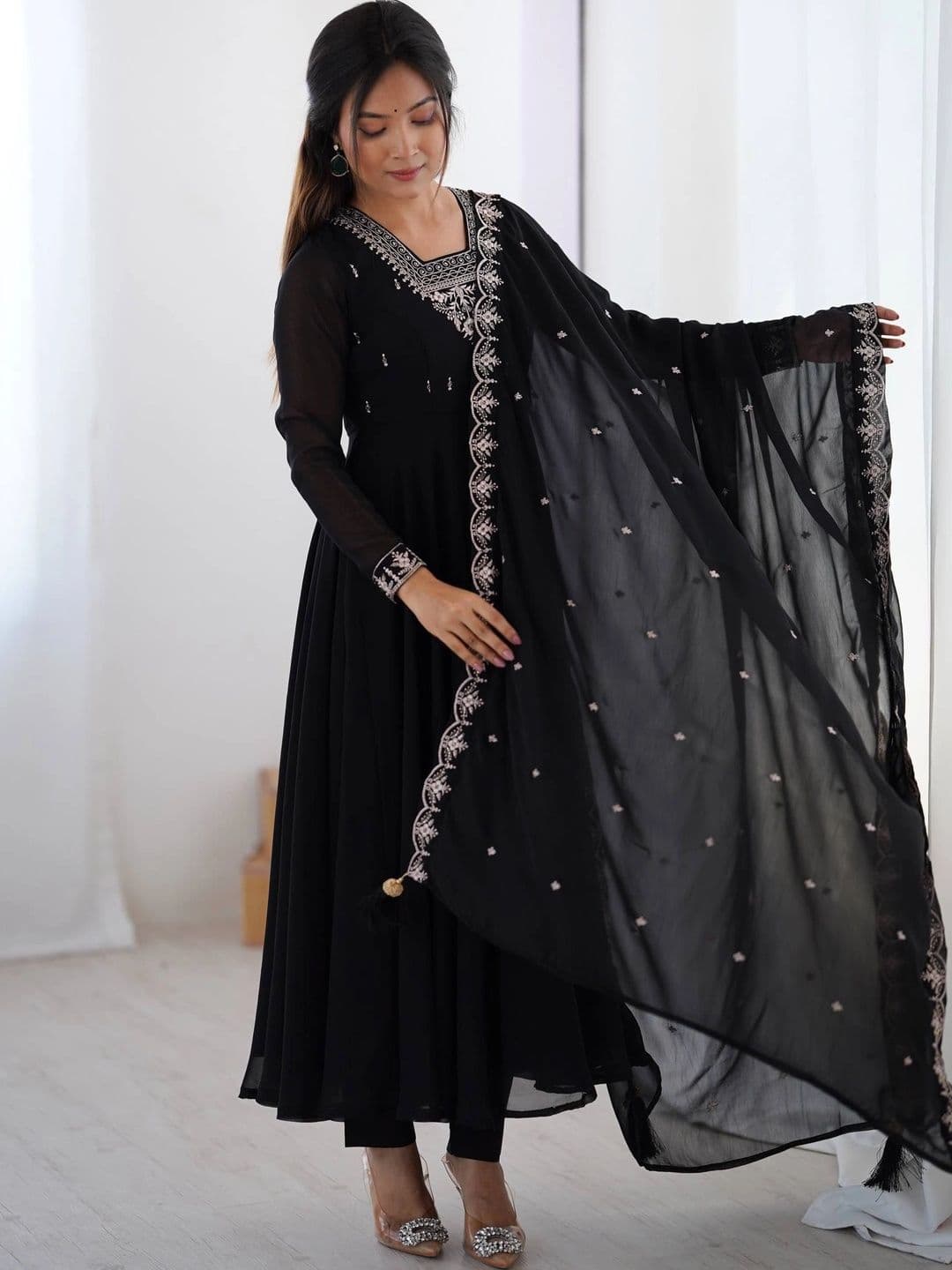 VASTRABELLA Women Ethnic Motifs Embroidered Regular Thread Work Kurta with Trousers & With Dupatta - view 1