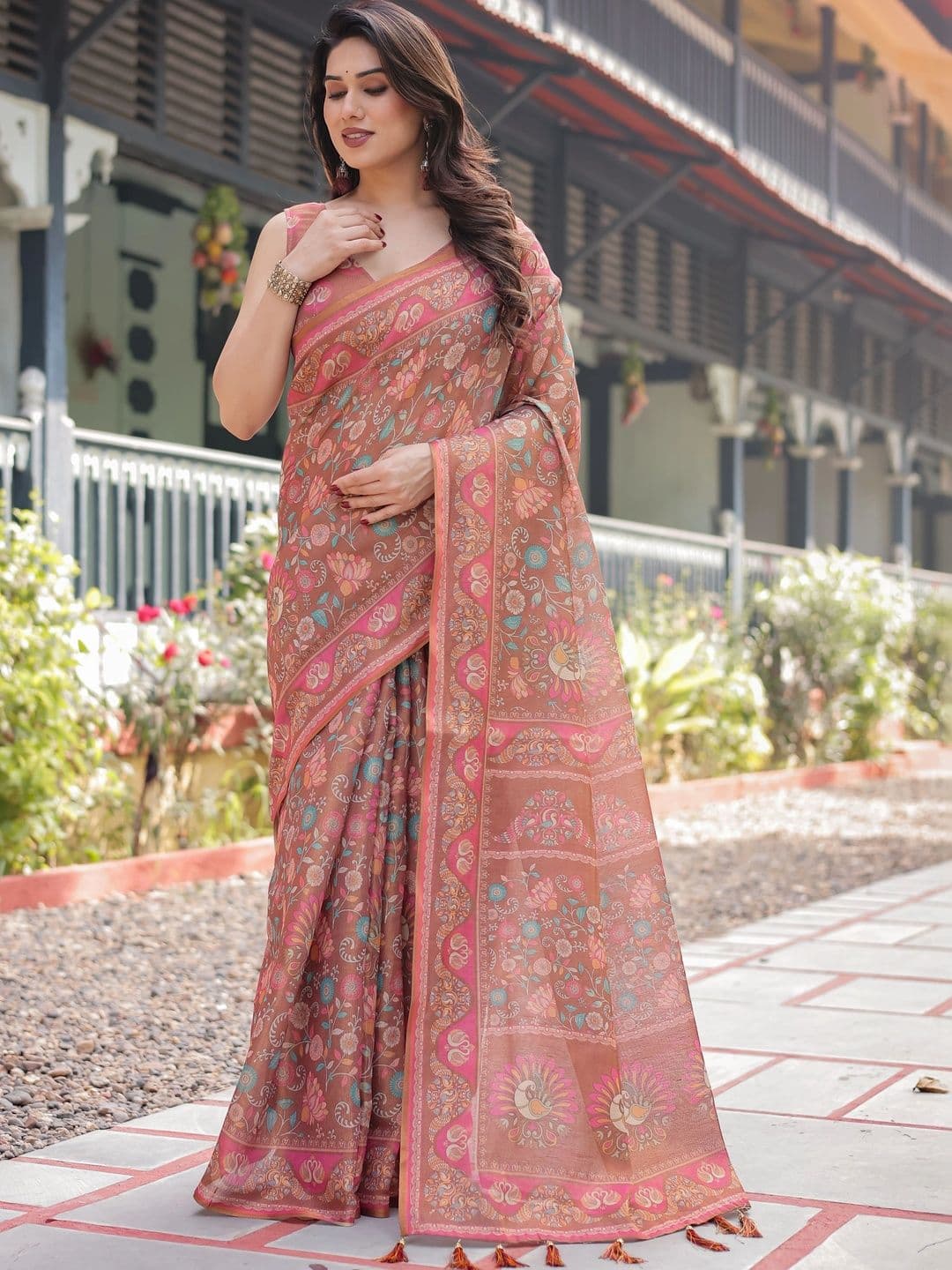 Suha Paisley Art Silk Saree - view 1