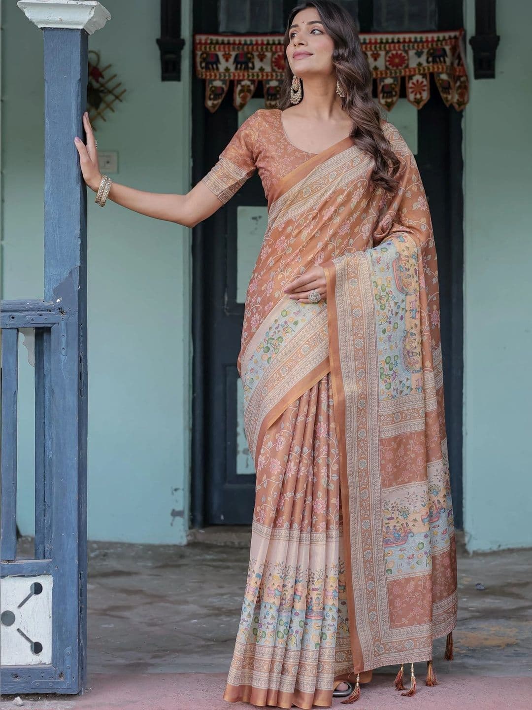 HOUSE OF PRANSHI Floral Linen Blend Jamdani Saree - view 1