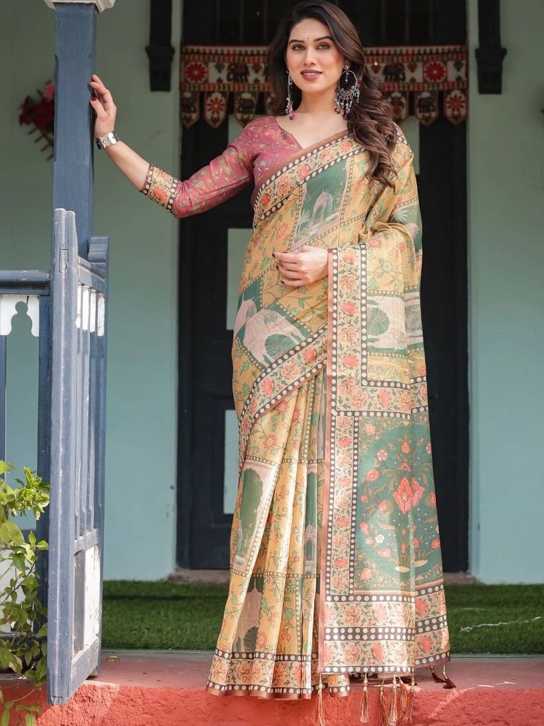 Suha Floral Art Silk Saree thumbnail 6