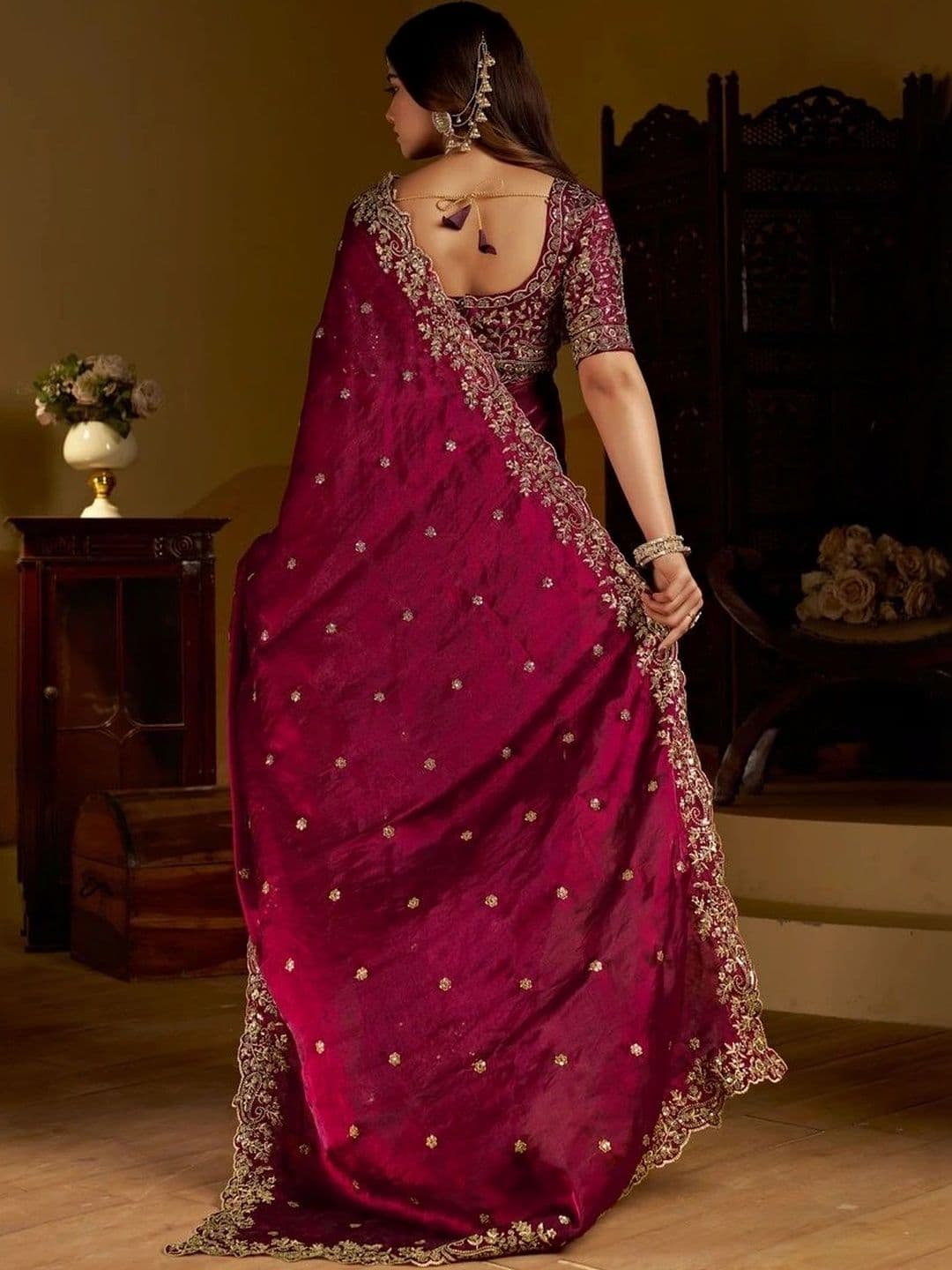 kantuba Floral Embroidered Art Silk Heavy Work Saree thumbnail 5