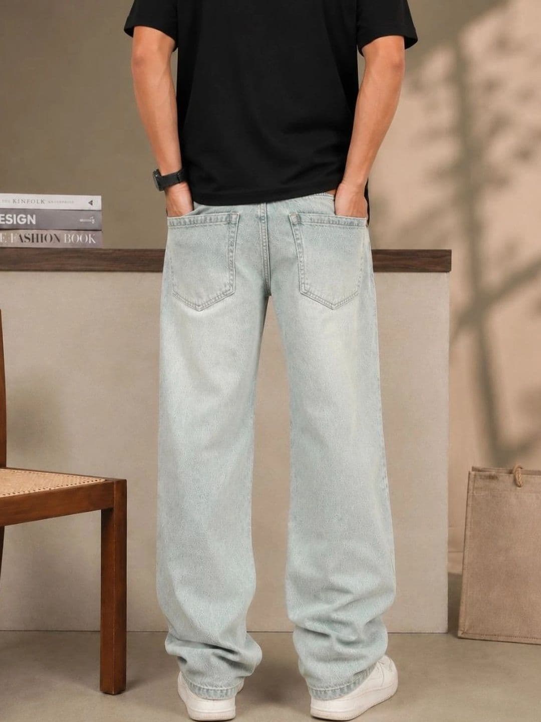 me Queen Men Straight Fit Mid-Rise Light Fade Jeans thumbnail 4