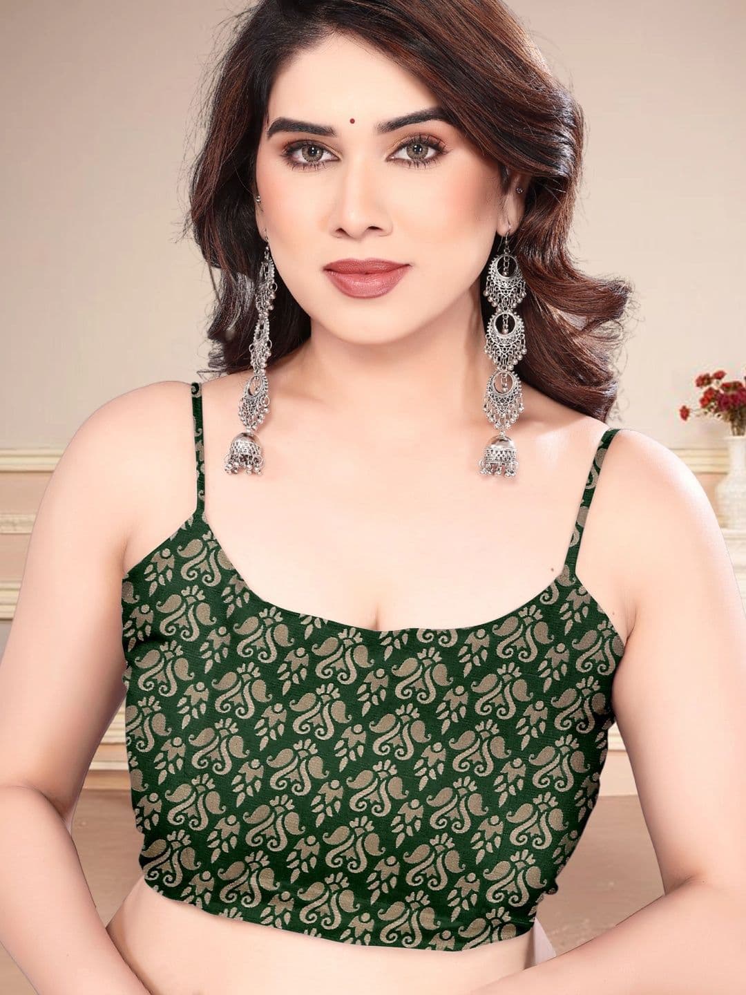 Owee Floral Pure Chiffon Designer Saree thumbnail 3