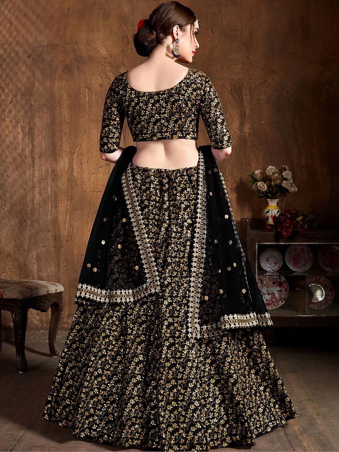ETHNIC PLUS Embellished Sequinned Semi-Stitched Lehenga & Unstitched Blouse With Dupatta thumbnail 2