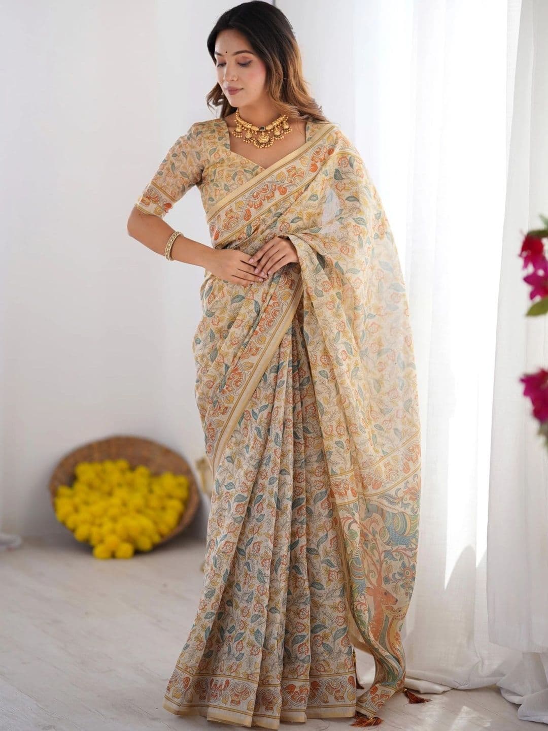HOUSE OF PRANSHI Floral Linen Blend Jamdani Saree thumbnail 4