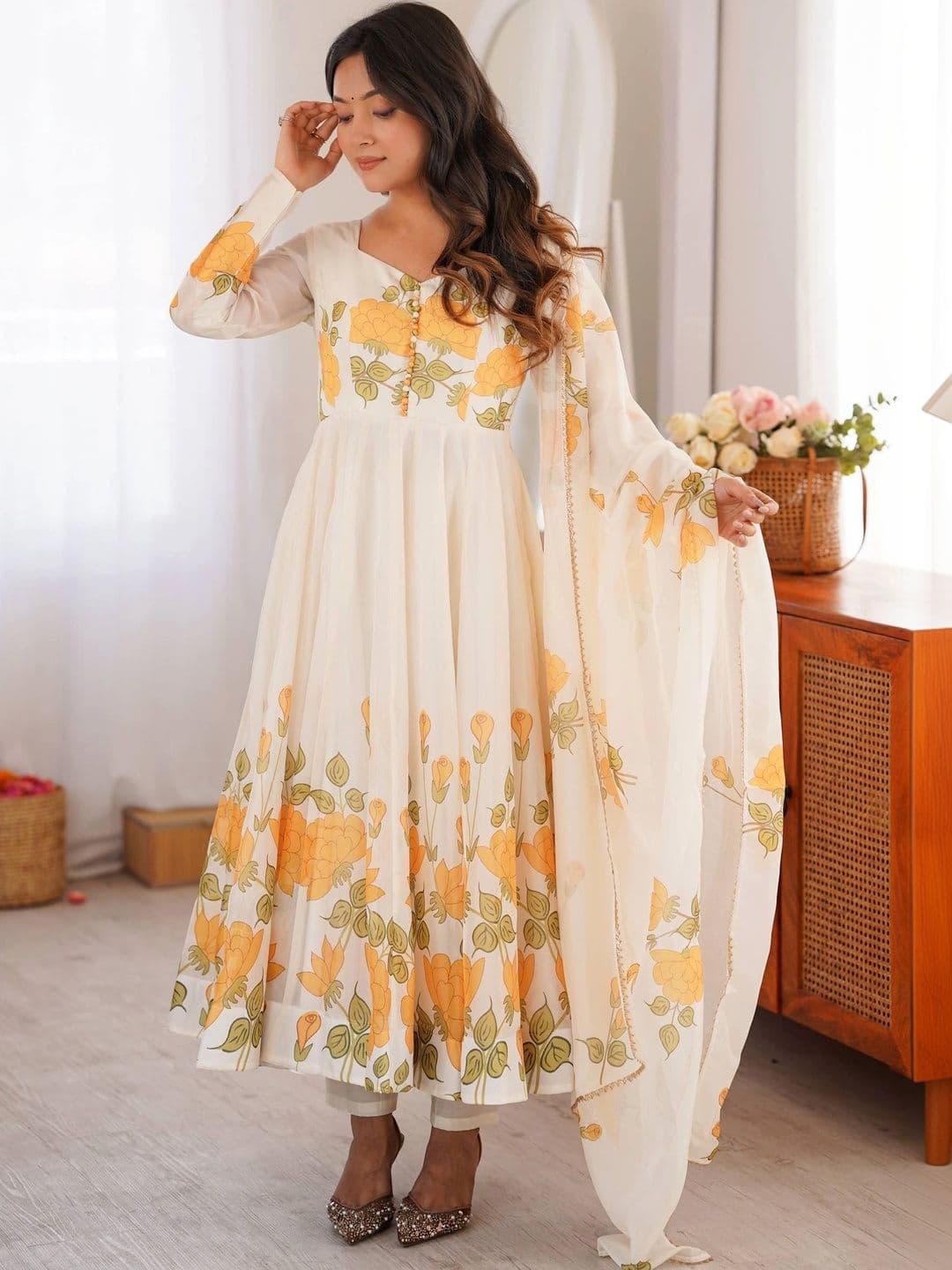 VASTRABELLA Women Floral Printed Empire Kurta with Churidar & With Dupatta thumbnail 5