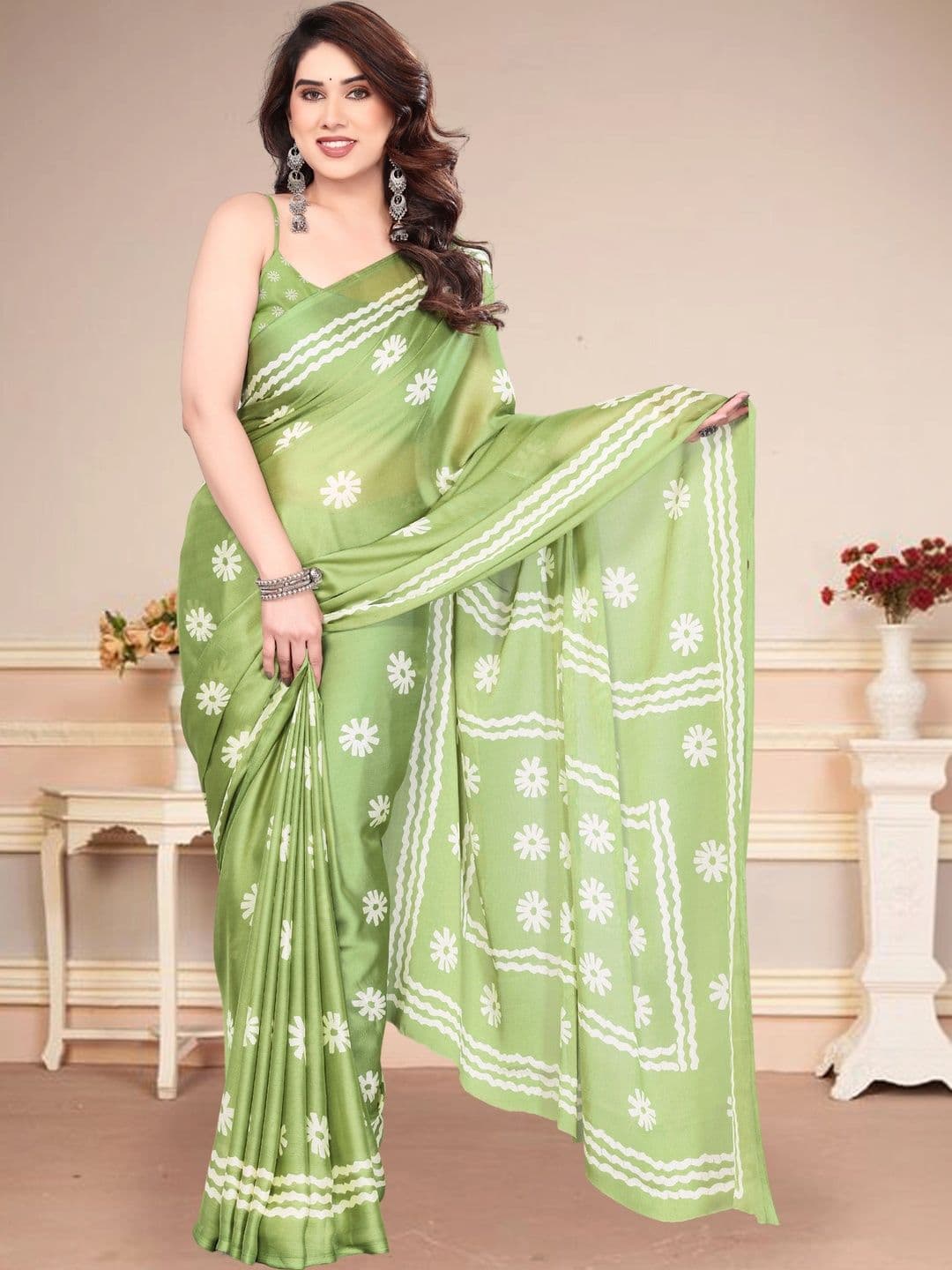 Owee Floral Pure Chiffon Designer Saree thumbnail 2