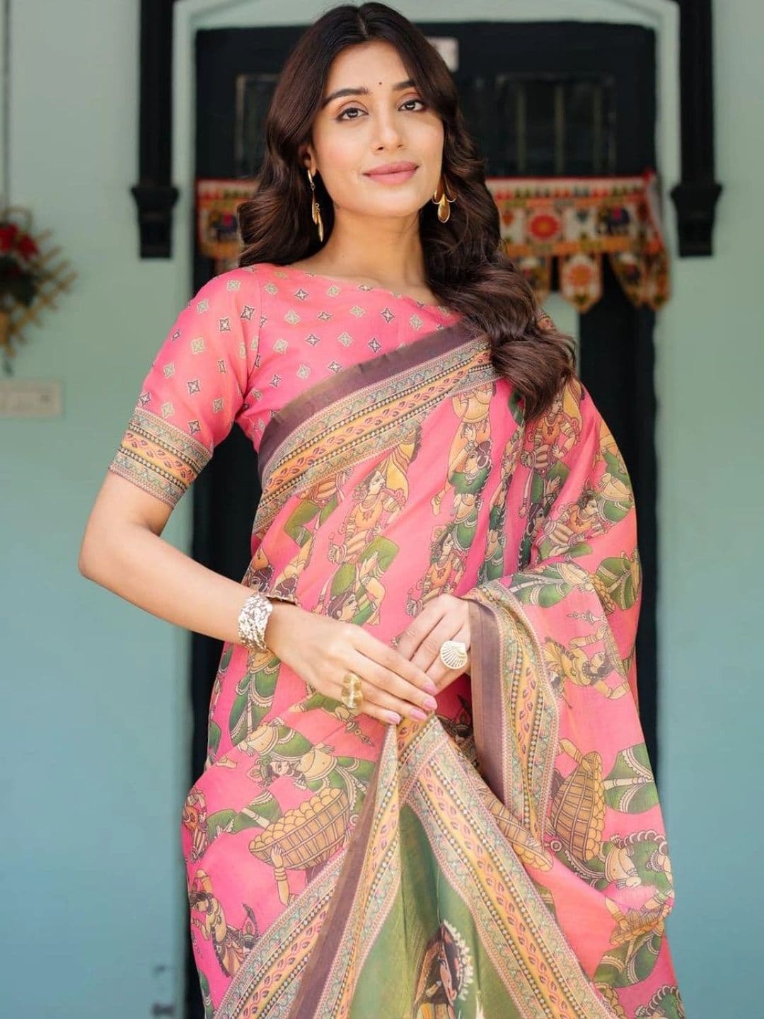 HOUSE OF PRANSHI Floral Linen Blend Jamdani Saree thumbnail 4
