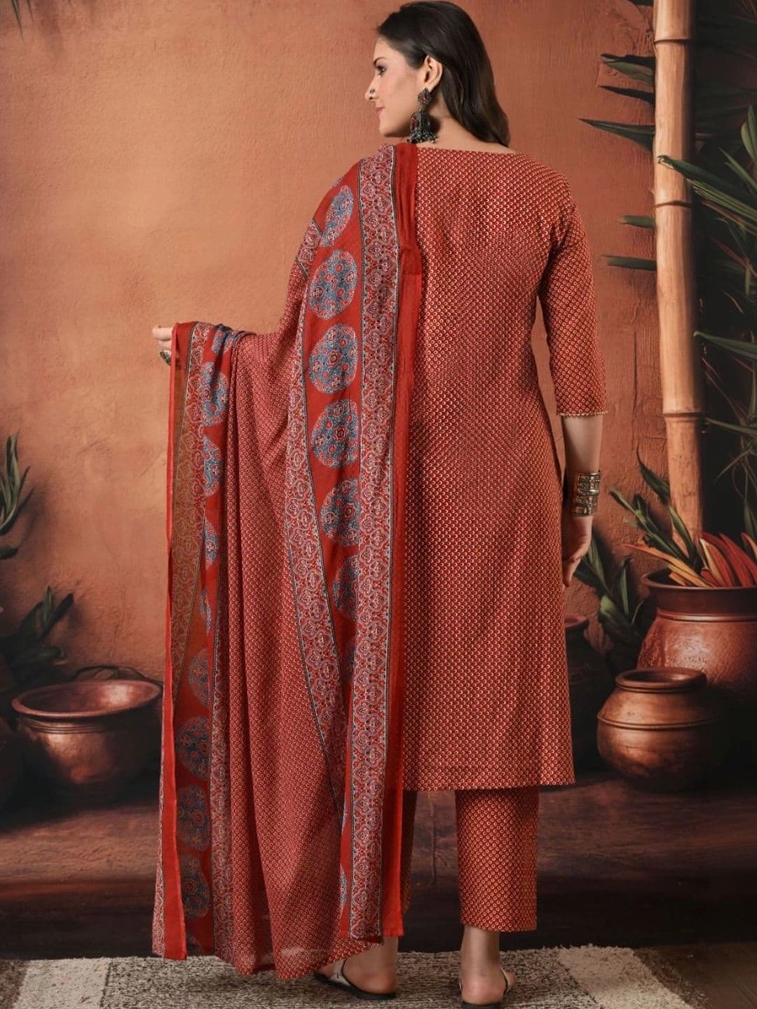 Encourage Women Ethnic Motifs Printed Regular Pure Cotton Kurta with Trousers & With Dupatta thumbnail 7