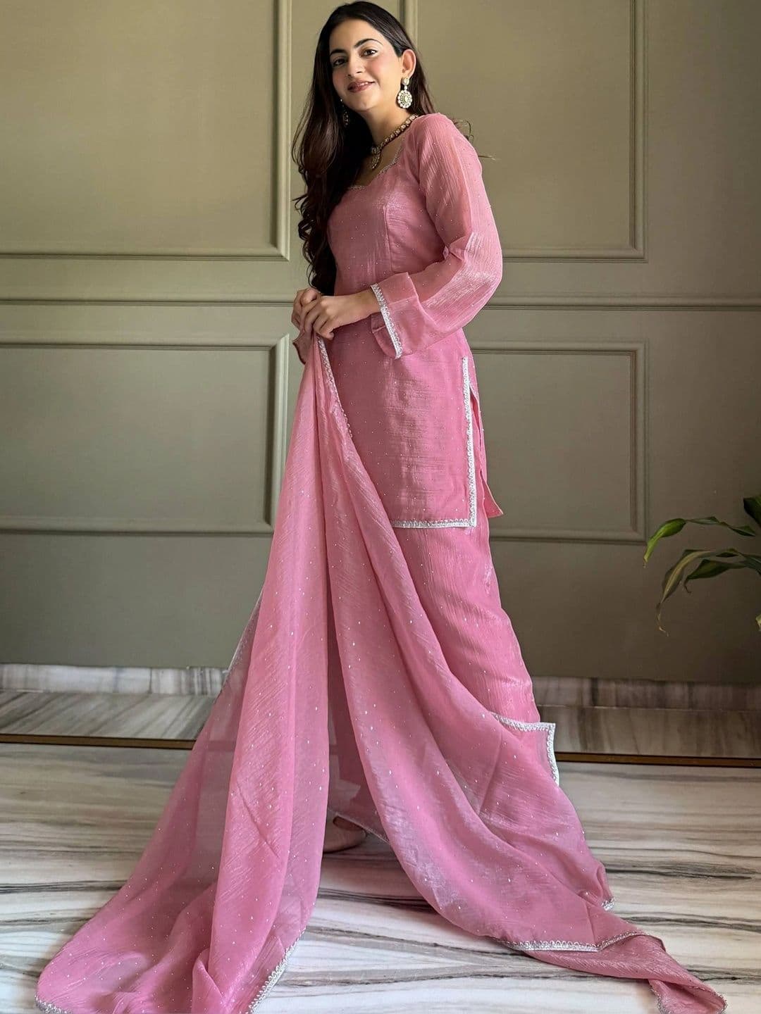 VASTRABELLA Women Regular Kurta with Patiala & With Dupatta thumbnail 6