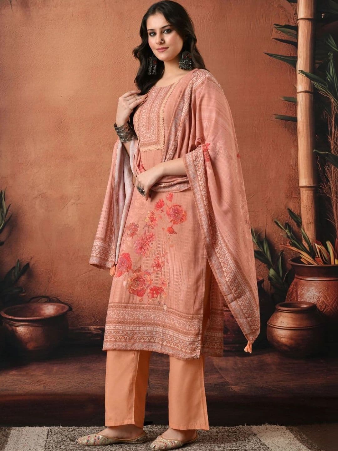 Encourage Women Floral Printed Regular Pure Cotton Kurta with Palazzos & With Dupatta thumbnail 2