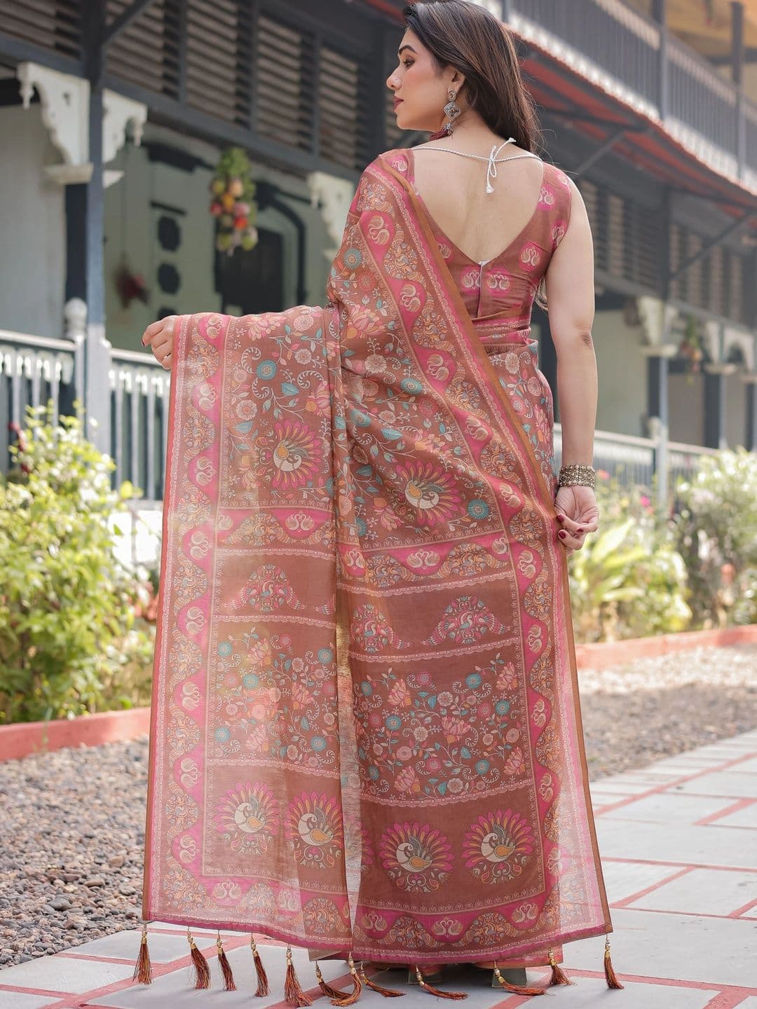Suha Paisley Art Silk Saree thumbnail 4