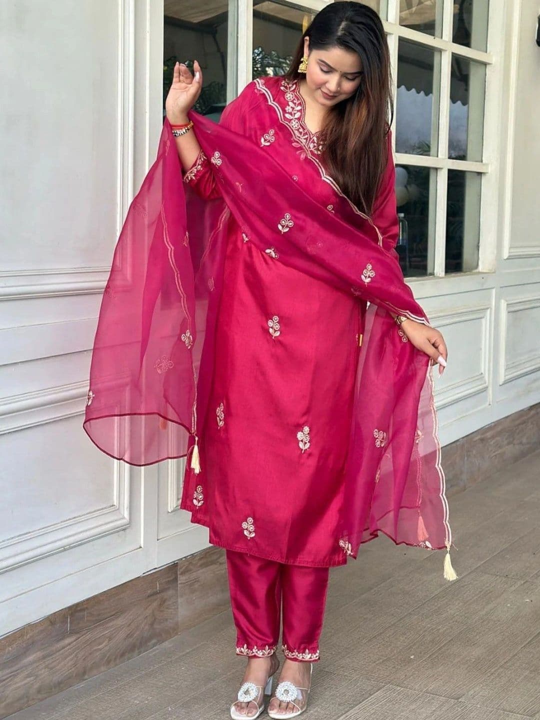 FIC FUSION CULTURE Women Ethnic Motifs Embroidered Regular Thread Work Kurta with Trousers & With Dupatta thumbnail 5