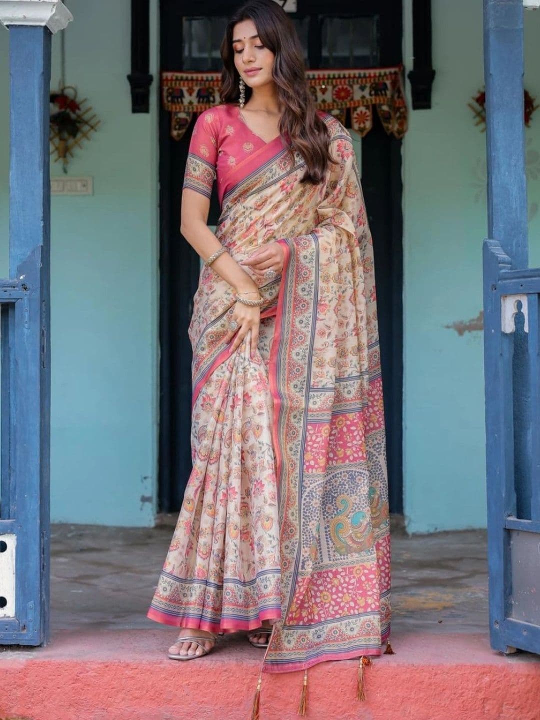 HOUSE OF PRANSHI Paisley Linen Blend Jamdani Saree thumbnail 6