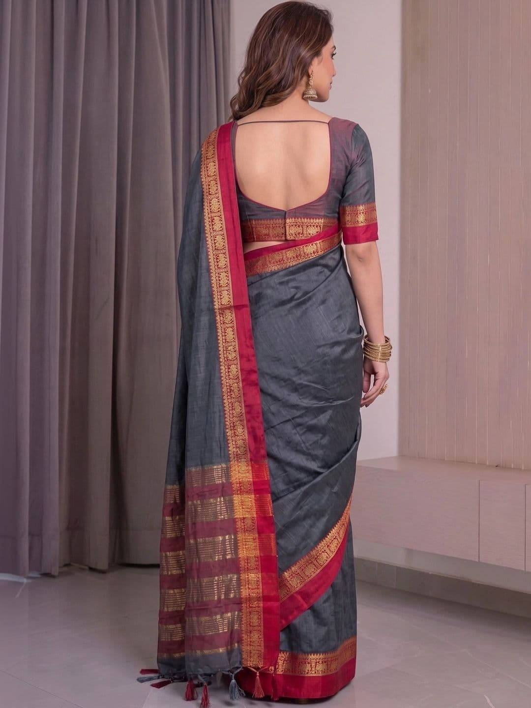 Owee Striped Zari Silk Cotton Designer Saree thumbnail 3