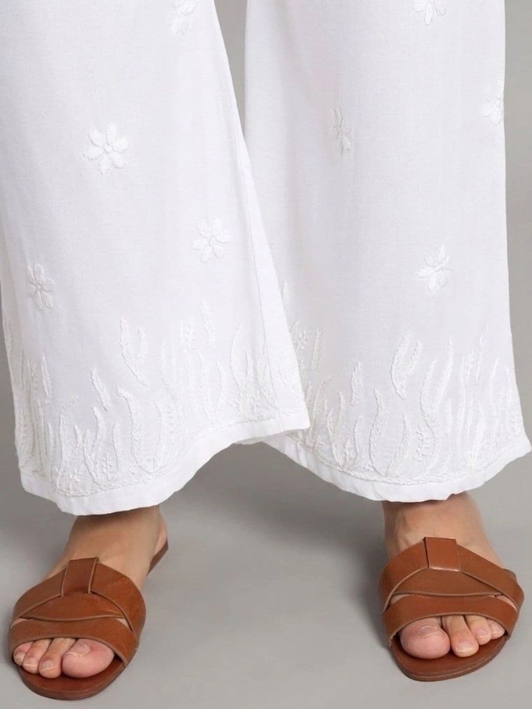 HERE&NOW Women's Chikankari Handloom Embroidered Wide-Leg Palazzos thumbnail 5