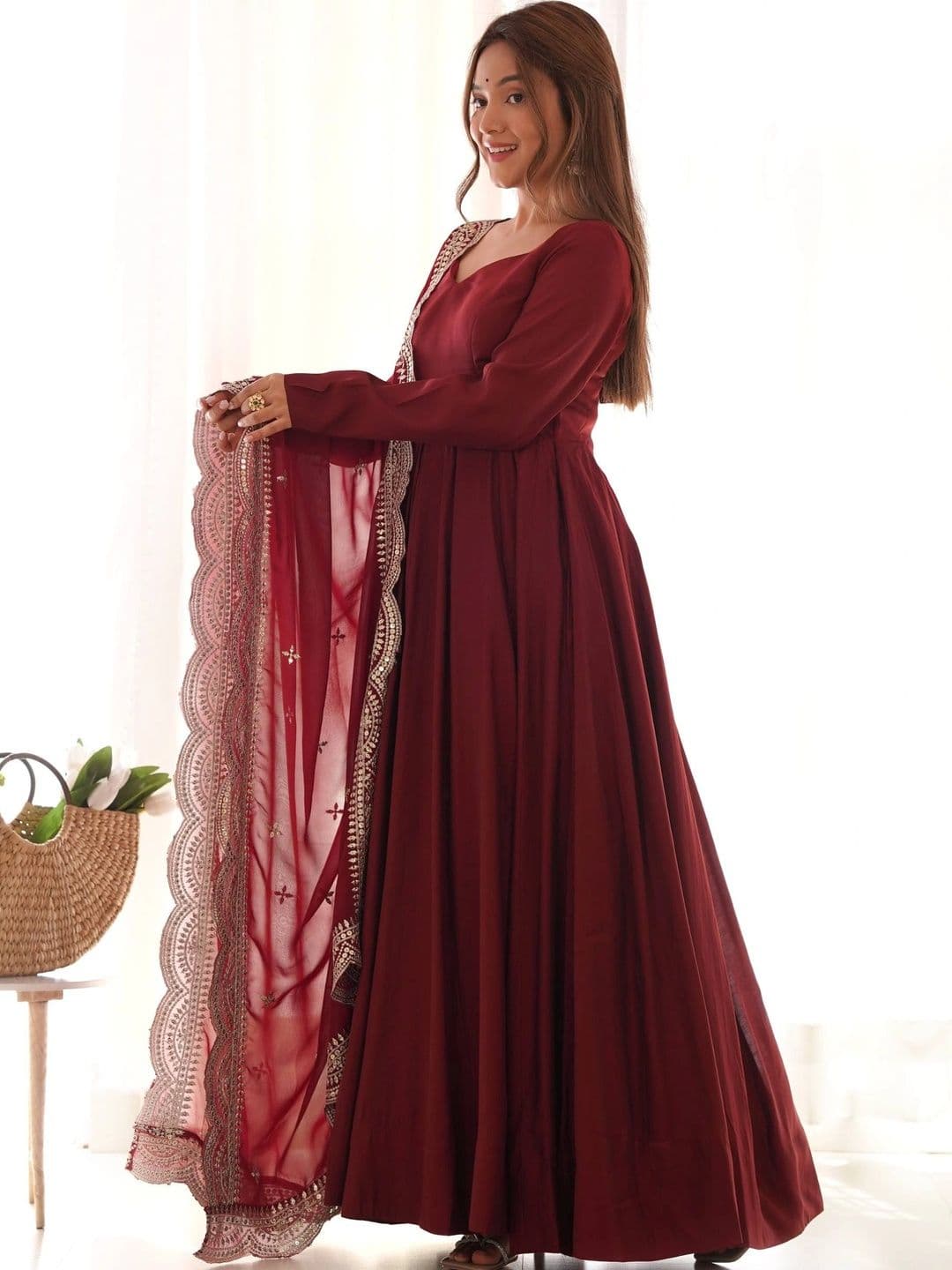 VASTRABELLA Women Regular Chanderi Silk Kurta with Pyjamas & With Dupatta thumbnail 5