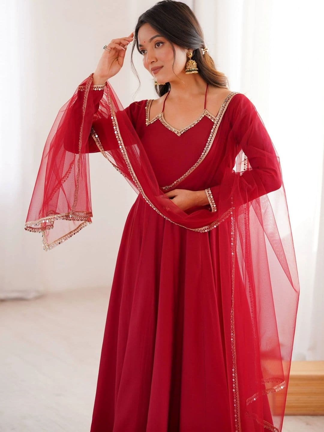 VASTRABELLA Women Regular Gotta Patti Chanderi Silk Kurta with Trousers & With Dupatta thumbnail 5