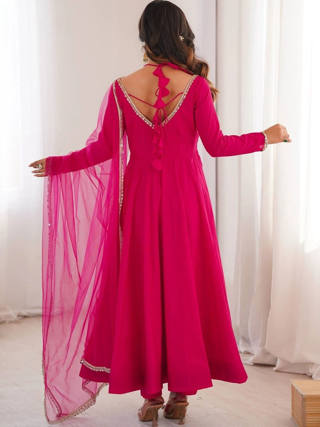 VASTRABELLA Women Regular Gotta Patti Chanderi Silk Kurta with Trousers & With Dupatta thumbnail 6