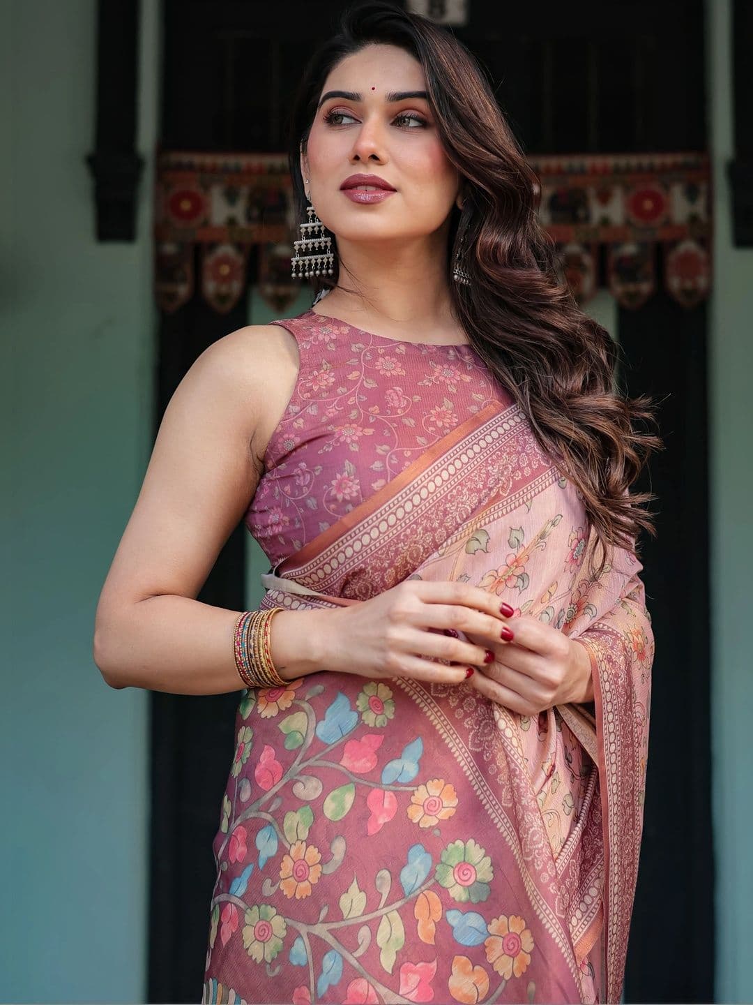 Suha Floral Art Silk Saree thumbnail 7