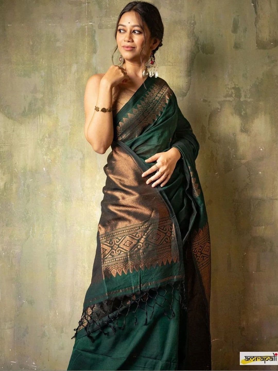 HERE&NOW Woven Design Zari Silk Blend Banarasi Saree thumbnail 6