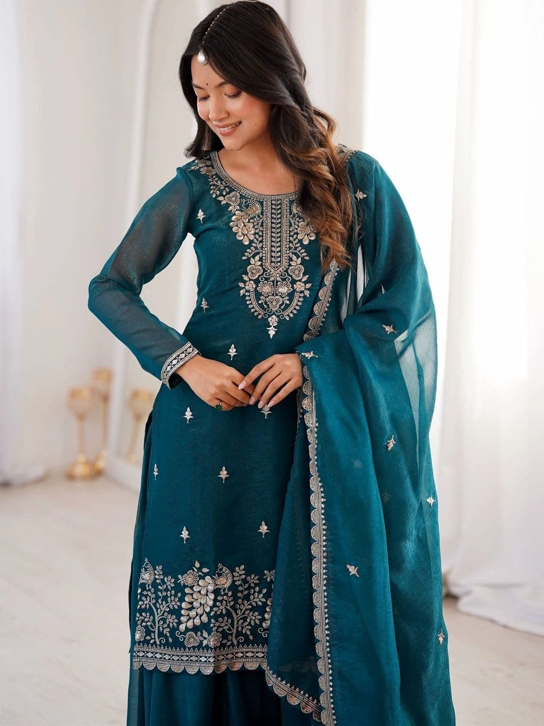 VASTRABELLA Women Ethnic Motifs Embroidered Regular Kurta with Sharara & With Dupatta thumbnail 2