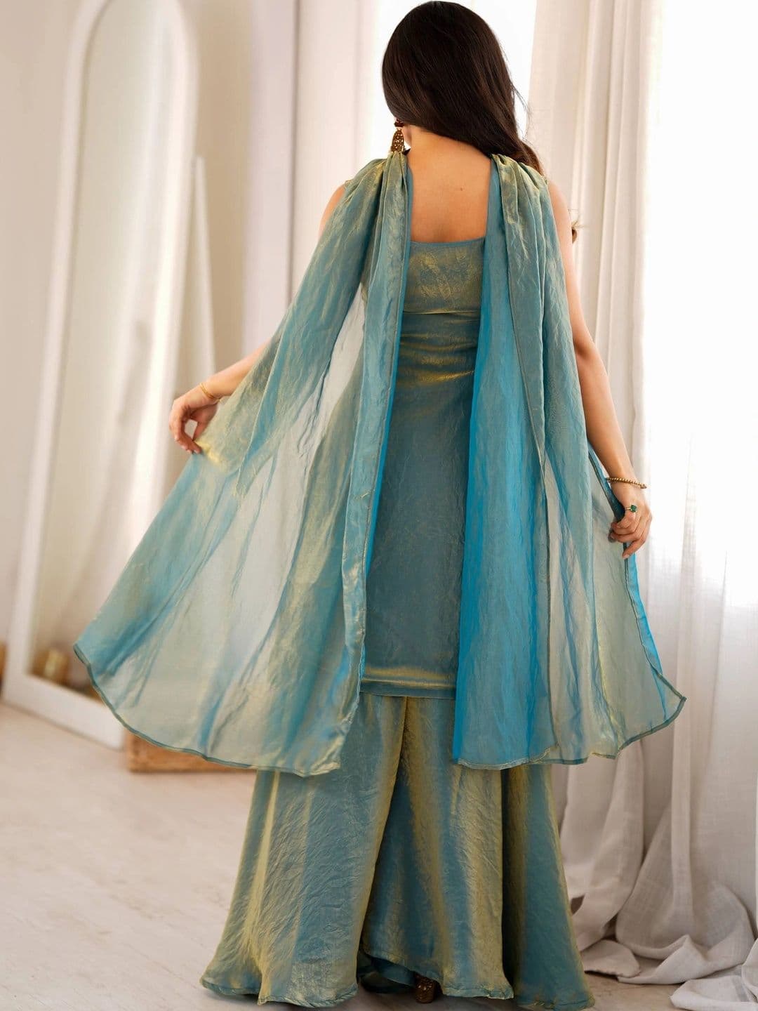 VASTRABELLA Women Ethnic Motifs Embroidered Regular Thread Work Kurta with Sharara & With Dupatta thumbnail 5