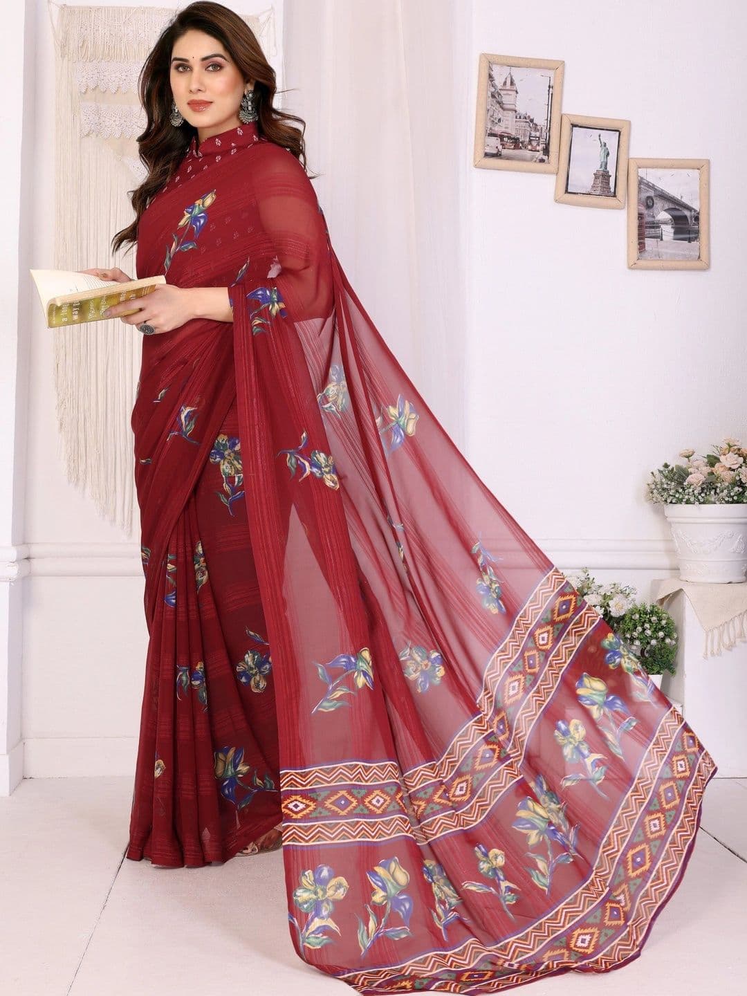 Owee Floral Zari Pure Chiffon Designer Saree thumbnail 2